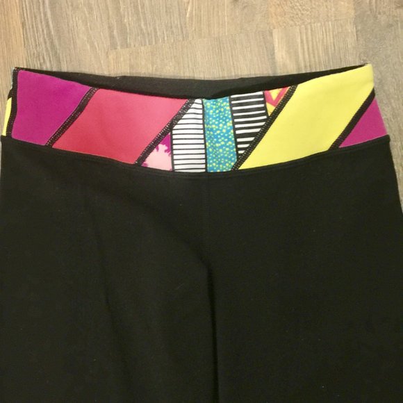 Triple Flip Yoga Pants - Picture 4 of 4